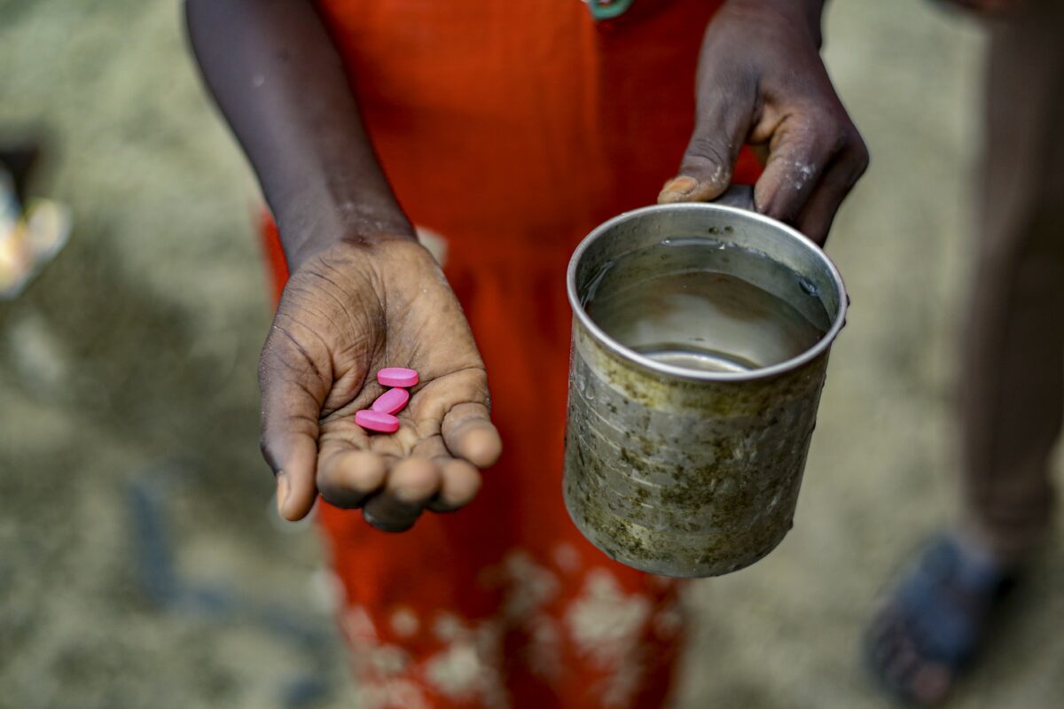 Community-based drug distribution against trachoma in South Sudan, organised by CBM.