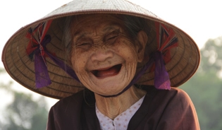 This Vietnamese women is 84 and still going strong. Like many of her age, she does not receive a pension and still needs to work to make ends meet.