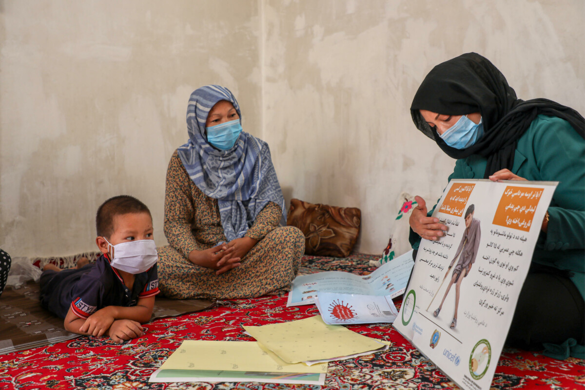 A polio worker in Mazar, Balkh province, Afghanistan